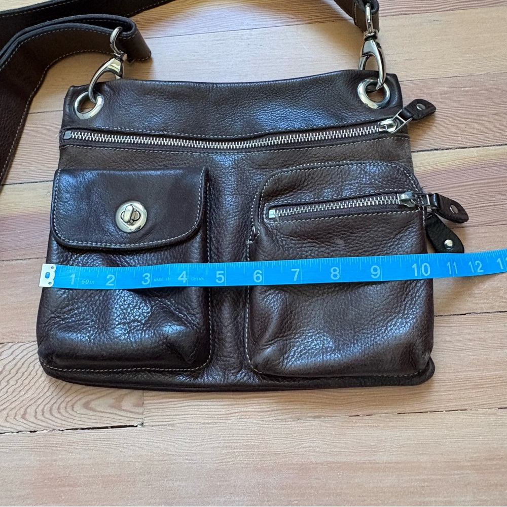 Roots Villager Brown Leather Crossbody Bag - Picture 4 of 6